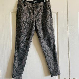 Wit & Wisdom Snakeskin Print Stretchy Skinny Medium Rise Comfy Jeans Size 14